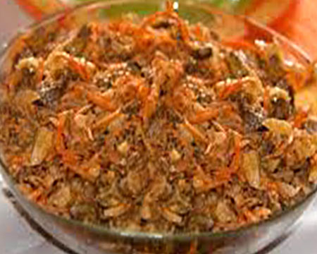 Салат из говяжьей печени со свежей морковью