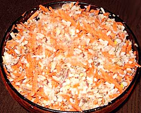 Салат из консервированной сайры с морковью